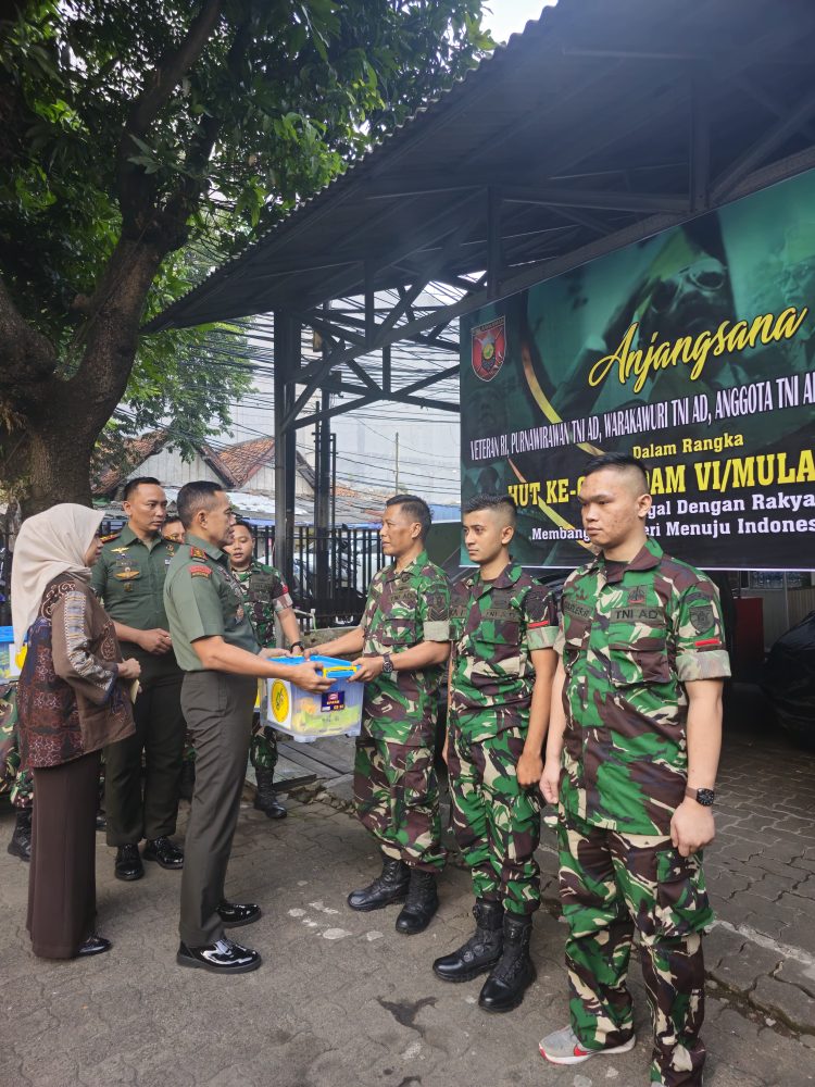 Pangdam VI/Mlw Beri Dukungan Moril Dan Motivasi Bagi Prajurit Yang Mengalami Sakit