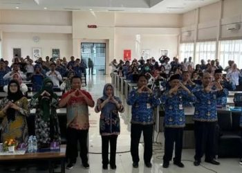Dinas Perpustakaan dan Kearsipan (DISPUSIP) Kab. Berau Menggelar BIMTEK dan Kegiatan Sosial