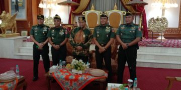 Pangdam VI/Mlw Silaturahmi Dengan Kesultanan Kutai Kartanegara: Bahas kesiapan HUT Ke-79 RI dan Kerukunan Masyarakat 