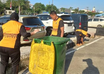 Polresta Balikpapan Gelar Olahraga dan Bersih Lingkungan di Halaman Mako Polresta