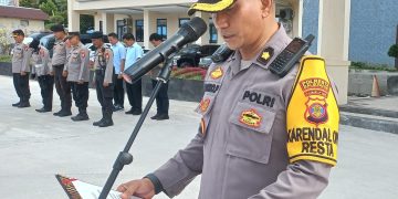 Ratusan Personil Polresta Balikpapan Melakukan Pengamanan Presiden RI Serta Rombongannya