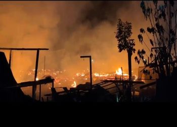 Si Jago Merah Mengamuk, 10 Rumah Warga Ludes di Jalan Sei Kuyang Gang Ramah Teluk Bayur