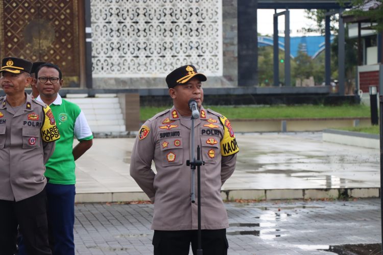 Kapolres PPU Pantau Langsung Latihan Sispamkota Hari Ketiga Jelang Pilkada 2024
