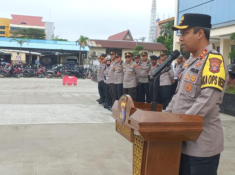 Waka Polresta Balikpapan Pimpin Apel Pengamanan Kedatangan Para Gubernur dan Walikota Se Indonesia