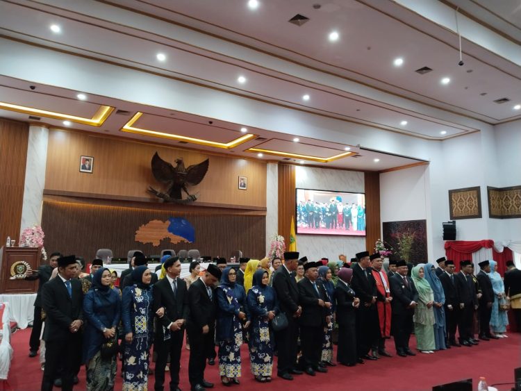 Pelantikan Anggota DPRD Berau Terpilih Periode 2024-2029 Berlangsung Khidmat, Ada GIDEON ANDRIS, SUTAMI dan Agus Uriansyah Sebagai Pendatang Baru