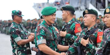 Pangdam VI/Mlw Pimpin Upacara Penerimaan Satgas Pamtas RI-Malaysia di wilayah Kodam VI/Mlw