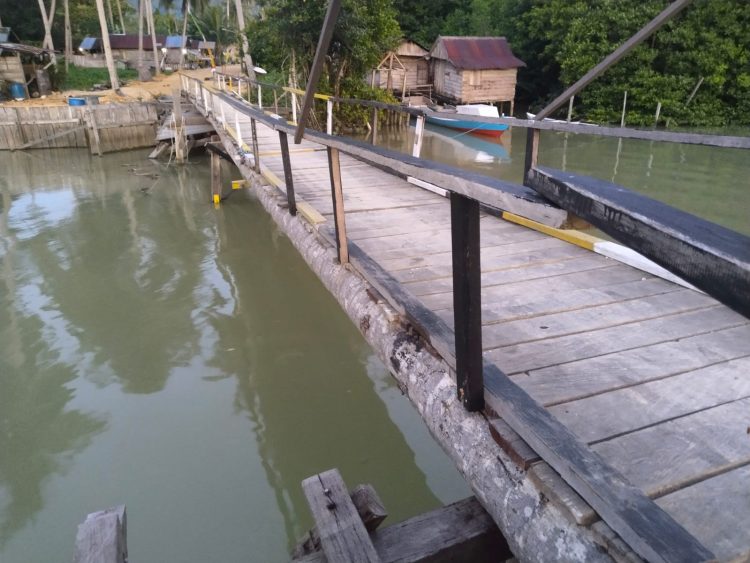 Miris, Jembatan Darurat Teluk Sumbang Terancam Ambruk, Desak Bupati Serius Lakukan Perbaikan Permanen, Sebelum Ada yang Jatuh Korban