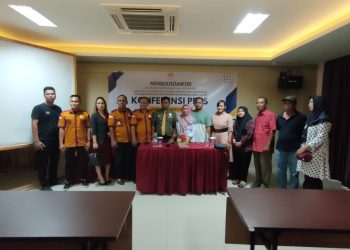 Merasa di Rugikan Pihak Keluarga Besar Kepala Sekolah SDN 021 dan Kuasa Hukum Akan Tempuh Jalur Hukum 