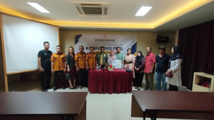 Merasa di Rugikan Pihak Keluarga Besar Kepala Sekolah SDN 021 dan Kuasa Hukum Akan Tempuh Jalur Hukum 