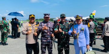 Polresta Balikpapan Melakukan Pengamanan Kirab, Pengembalian Duplikat Bendera Pusaka Merah Putih.
