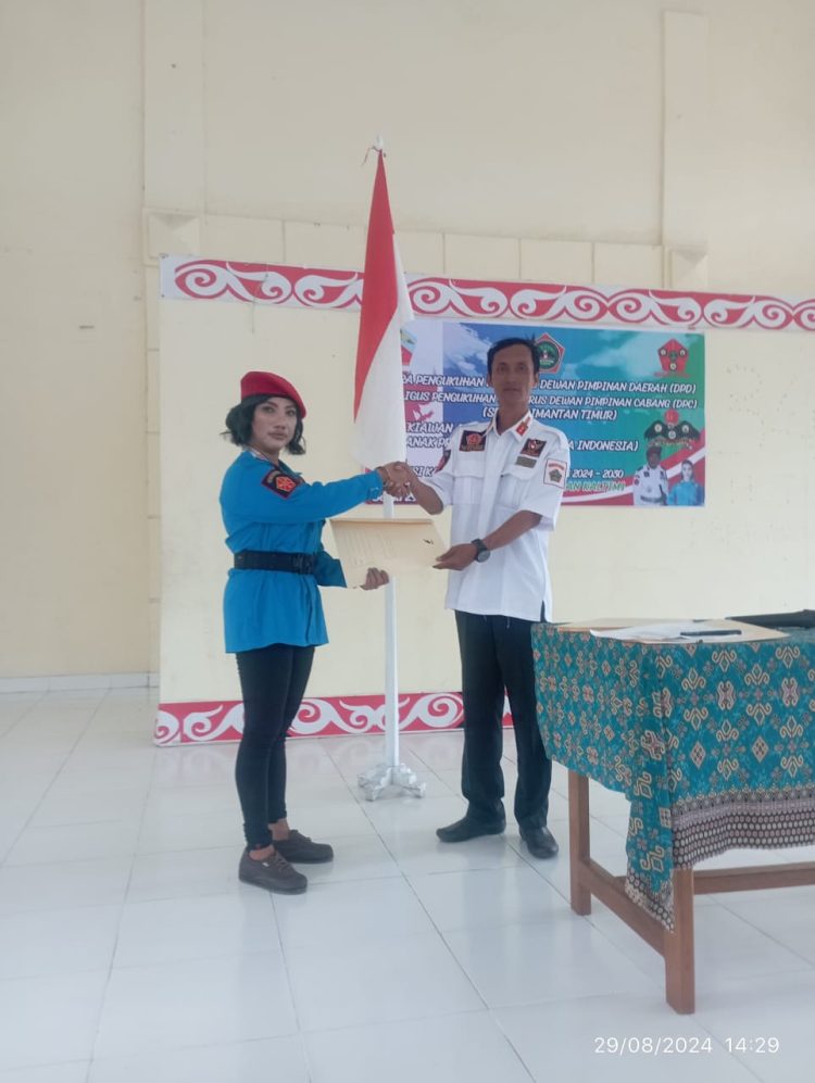 PENGUKUHAN DAN PELANTIKAN DPD KALIMANTAN TIMUR, DAN DPC SE- KALIMANTAN TIMUR.