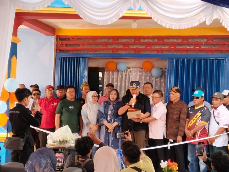 Liliansyah Resmi Dilantik Jadi Ketua Tim Pemenangan MP-AW bersama Relawan dan Tokoh Masyarakat dari Lintas Suku yang ada Di Kabupaten Berau