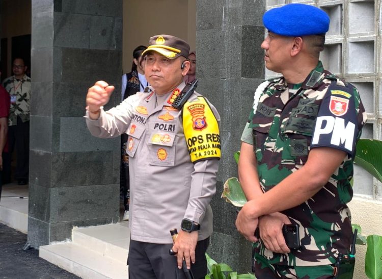 Kapolresta Balikpapan Pimpin Langsung Pengamanan Kunjungan Presiden RI dan Wakil Presiden RI 