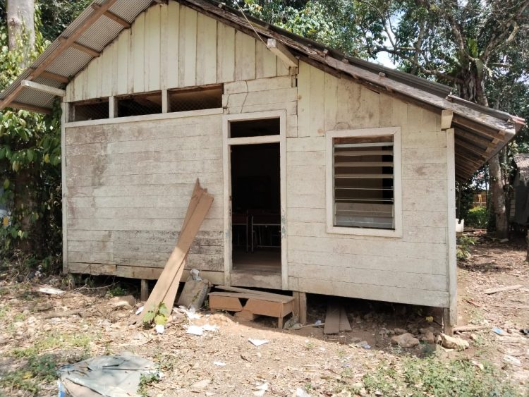 Miris! Bangunan dan Ruang Kelas SD Negeri 001 Kampung Suaran Butuh Perhatian Pemerintah Kabupaten Berau