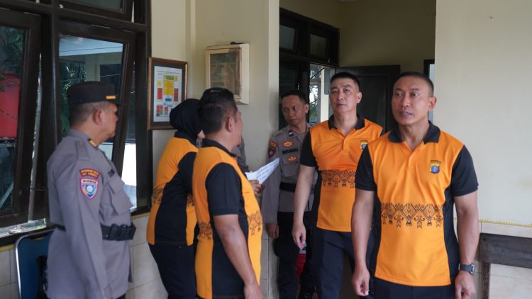 Optimalkan Kinerja, Wakapolda Kaltim Cek Penjagaan Mapolda