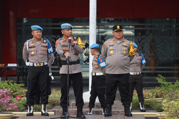 Kunjungi Wilkum Polres Kukar, Bidpropam Polda Kaltim Gelar Pengecekan Kelengkapan Identitas Diri Personel