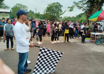 Ribuan Masyarakat Kecamatan Teluk Bayur Mengikuti Jalan Santai MP dan AW #Menyala Abang Ku