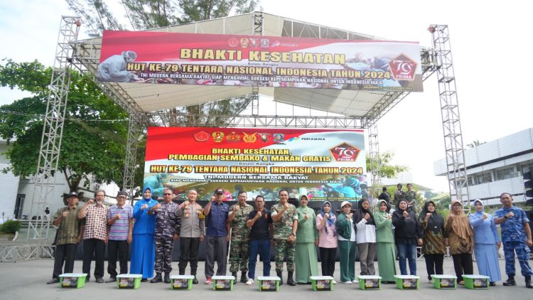 Wujud Nyata Sinergi TNI-Polri untuk Masyarakat, Wakapolda Kaltim Hadiri Baktikes di Kodam VI/MLW