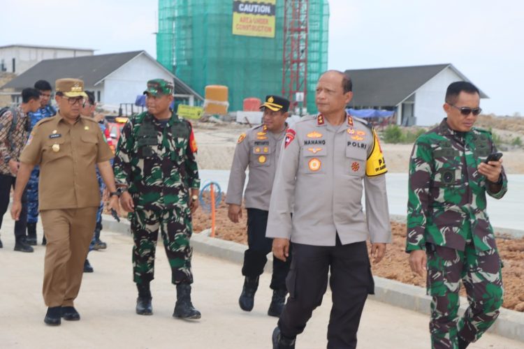 Kapolres PPU Dampingi Kapolda Kaltim, Pangdam MLW, dan Pj. Gubernur Kaltim Cek Kesiapan Bandara VVIP IKN