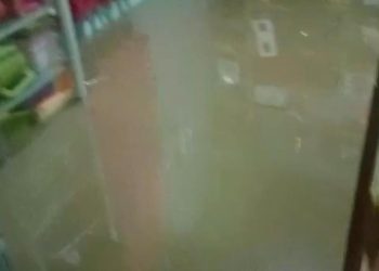 Hujan Sebentar, Rumah Warga di Rinding Gg. Talise Kebanjiran