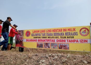 Warga Tumbit Melayu Menuntut Ganti Rugi Lahan Kelompok Usaha Tani Bersama Meraang.