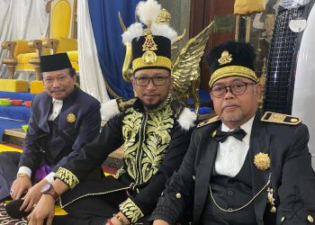 Kesultanan Gunung tabur Menghadiri Acara Penutupan ERAU Adat Kutai Pelas Benua 2024 Sultan Kutai Kartanegara Ing Martadipura”