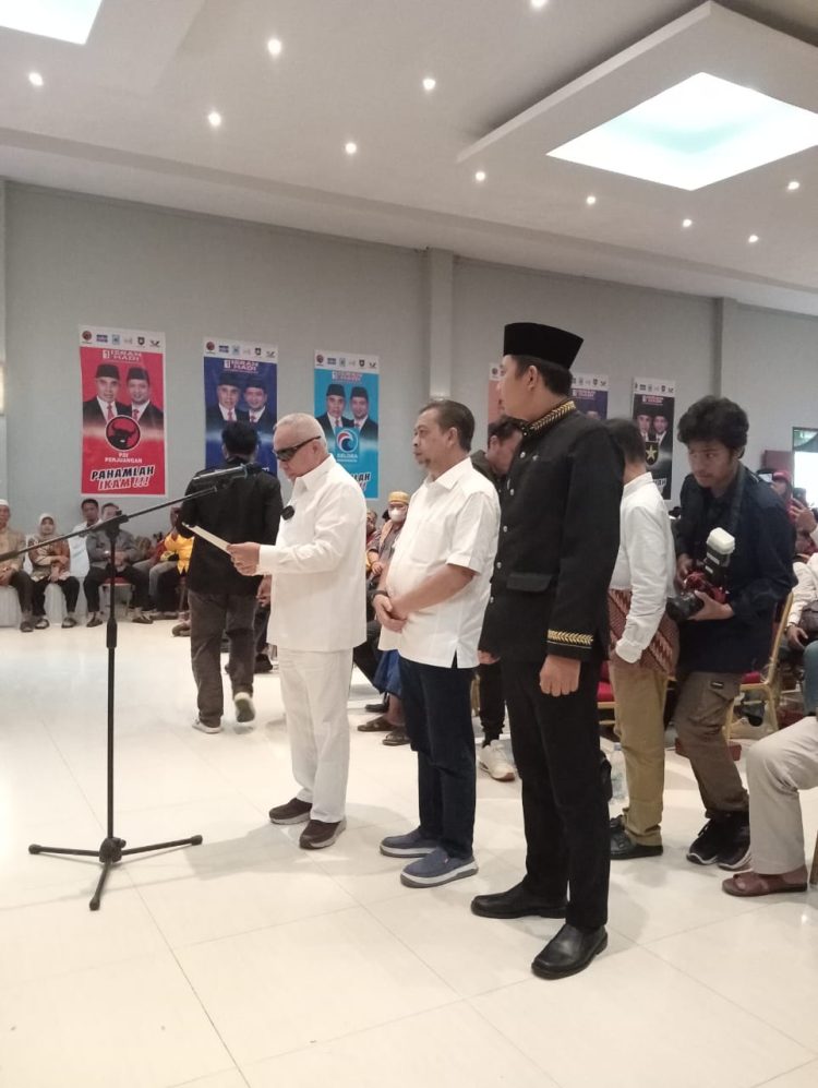 Pelantikan Tim Pemenangan Calon Gubernur Kaltim Isran – Hadi di Berau