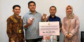 Kejari Kab. Tasikmalaya Setoran Uang Rampasan dan Uang Pengganti Dari Perkara Tindak Pidana Korupsi Sebesar Rp. 954.000.000,- Ke Kas Negara
