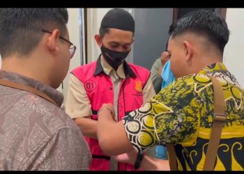 PENETAPAN TERSANGKA PERKARA TINDAK PIDANA KORUPSI DALAM PENGELOLAAN KEUANGAN BADAN USAHA MILIK DAERAH (BUMD) PT. PEMBANGUNAN BELITUNG TIMUR TAHUN 2015 – 2019. 