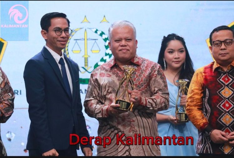 Kejaksaan Agung Raih Penghargaan  Kolaborasi Strategis dalam Efektivitas Penanganan Korupsi  oleh Media iNews