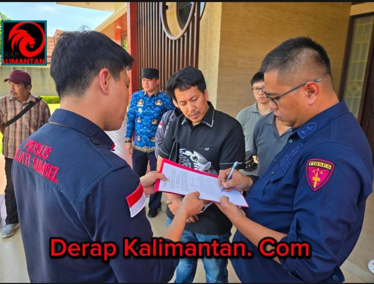 KEJATI SUMSEL SITA ASET YAYASAN BATANG HARI SEMBILAN DI JALAN MAYOR RUSLAN PALEMBANG