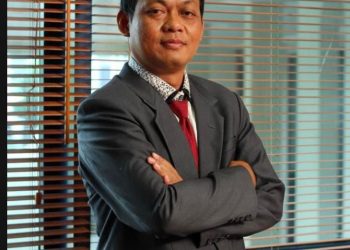 KORUPTOR: ADU DOMBA ANTAR LEMBAGA PEMBERANTASAN KORUPSI.