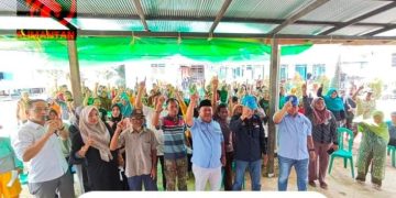 Kampanye di Kampung Inaran Madri Pani Sampaikan Program Gratisnya, Uang Rakyat harus Untuk Rakyat