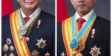 PROF DR KH SUTAN NASOMAL MENGKLAIM DIBAWAH NAKHODA PRESIDEN H.PRABOWO SUBIANTO HUKUM AKAN TAJAM KESEGALA ARAH, SELAMAT BUAT RAKYAT HUKUM AKAN BERPIHAK SEADIL ADILNYA!!!