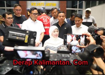 TIM INTELIJEN KEJATI JATIM BERSAMA TIM JAKSA EKSEKUTOR KEJARI SURABAYA TANGKAP TERPIDANA GREGRORIUS RONALD TANNUR DI SURABAYA