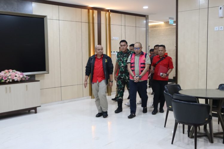 Korupsi di PT Indofarma Terus Terbongkar: Kerugian Negara Rp371 Miliar, Penyidik Kejati Daerah Khusus Jakarta Menahan Tersangka Baru