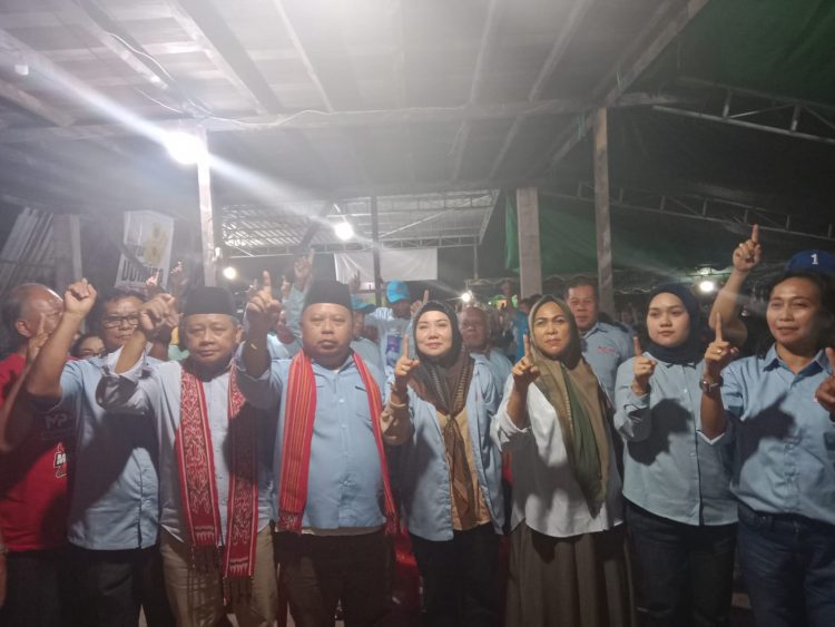 Ribuan Warga Toraja bersama Iyan Saranga Ketua IKAT Toraja Siap Menangkan Paslon Nomor Urut 1 MP-AW
