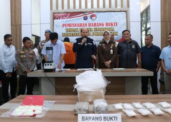 Tegaskan Komitmen Dalam Pemberantasan Peredaran Narkoba, Polda Kaltim Musnahkan Barang Bukti Narkotika Jenis Sabu dan Ganja