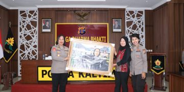 Polwan Polda Kaltim Gelar Pelepasan Purna Bakti AKBP Rovina Retno S. Dewi, S.H., dan Serah Terima Jabatan Pakor Polwan