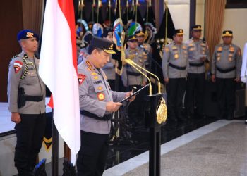 Kapolri Pimpin Serah Terima Jabatan 6 Pejabat Tinggi Polri