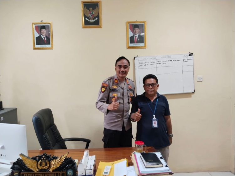 Tim Media Derap Kalimantan Silaturahmi dengan AKP Satria Kapolsek Muara Wahau 