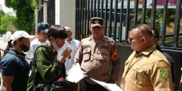 Tuding ketua Dewan Bekingi Bangunan Liar,Mahasiswa Medan adakan aksi Demo di DPRD Medan