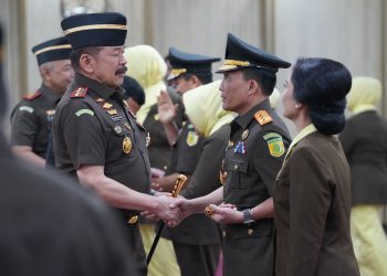 Pelantikan Jaksa Agung Muda Pengawasan  dan Kepala Badan Pendidikan dan Pelatihan  Kejaksaan RI