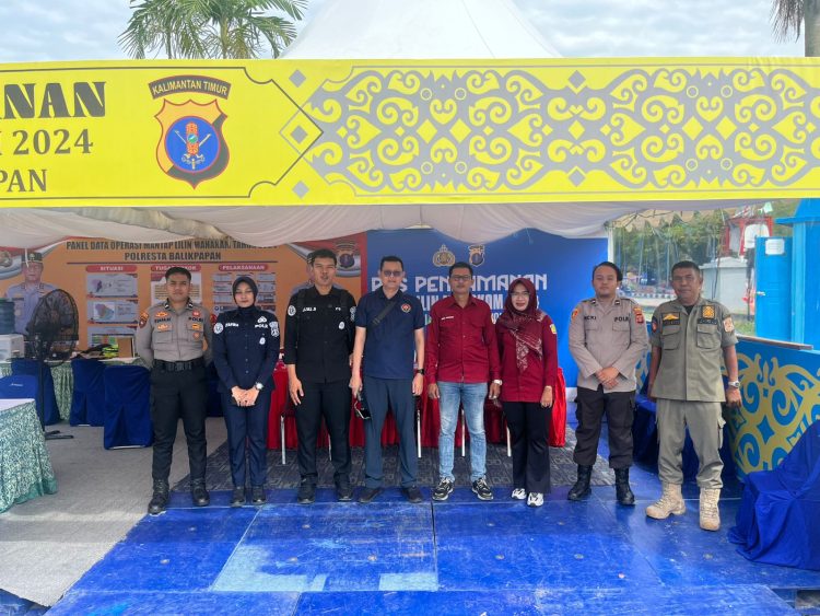 LIVE REPORT: Jelang Libur Akhir Tahun 2024, Satgas Humas Ops Lilin Mahakam Pantau Titik Pusat Keramaian Masyarakat di Lapangan Merdeka Balikpapan