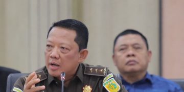 Kejaksaan Agung Periksa Dua Saksi Kasus Korupsi Timah dan Importasi Gula