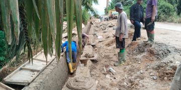 Proyek Drainase di Wahau Belum Rampung Meski Tahun Berganti