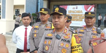 Kapolresta Balikpapan Berikan Penghargaan kepada 32 Personel Polresta Balikpapan