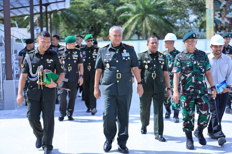 Pangdam VI/Mulawarman Tekankan Kesiapsiagaan dan Profesionalisme Y