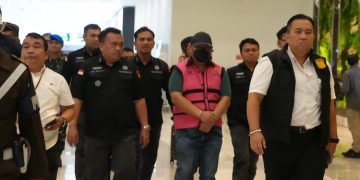 Penahanan Tersangka HAT Terkait Kasus Impor Gula Tahun 2015-2016