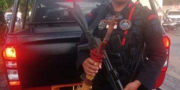 Cepat Tanggap, Sat Brimob Polda Kaltim Amankan Pria di Balikpapan yang Ancam Mantan Istri dan Anak dengan Mandau